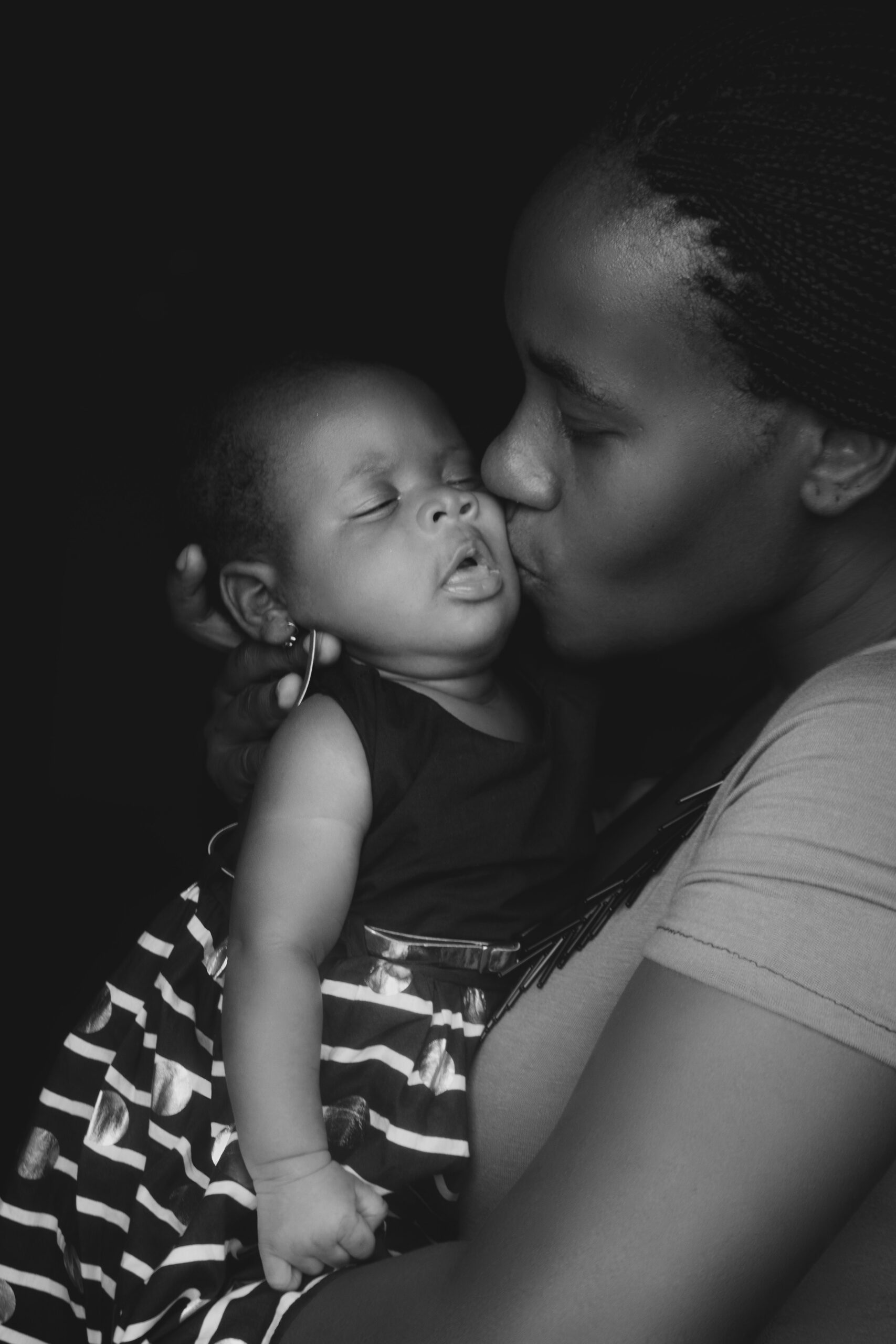 Rethinking narratives on breastfeeding in public space